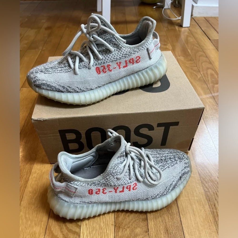 Adidas Yeezy Boost 350 V2 Low Blue Tint with box